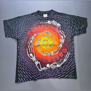 Vintage 90s Rare Grateful Dead 1992 Collectors Spiral Skeletons T-shirt Size L